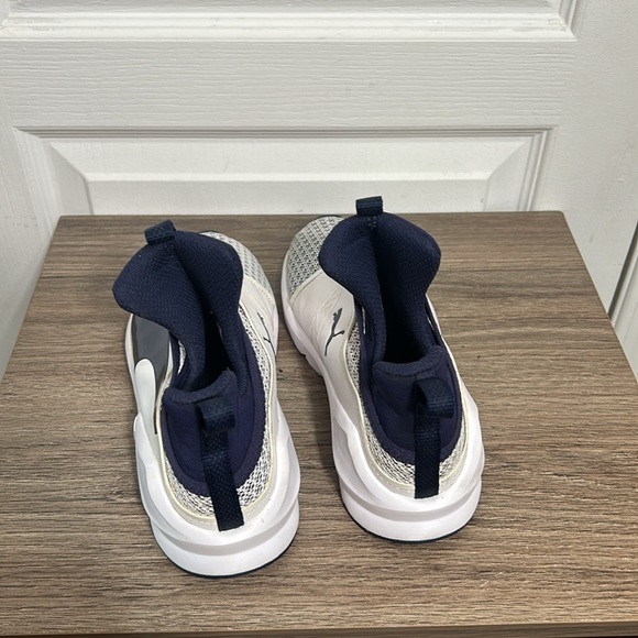 PUMA FIERCE CORE SNEAKERS RUNNING SHOES WOMEN SIZE 6 - Picture 4 of 7